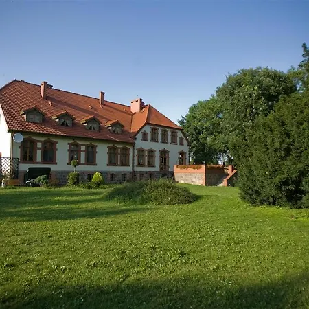 Myśliwski Nocleg ze śniadaniem *